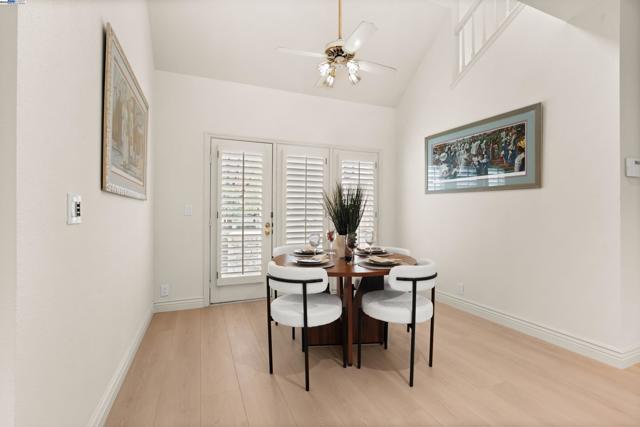 3146 Blackhawk Meadow Dr, Danville CA: https://media.crmls.org/mediaz/2bf72a68-5f9c-463a-862d-1b4aa6a3e877.jpg