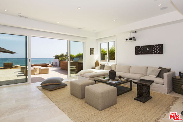23812 Malibu Road, Malibu CA: https://media.crmls.org/mediaz/2bf7df24-3e78-4003-9606-20a006102705.jpg