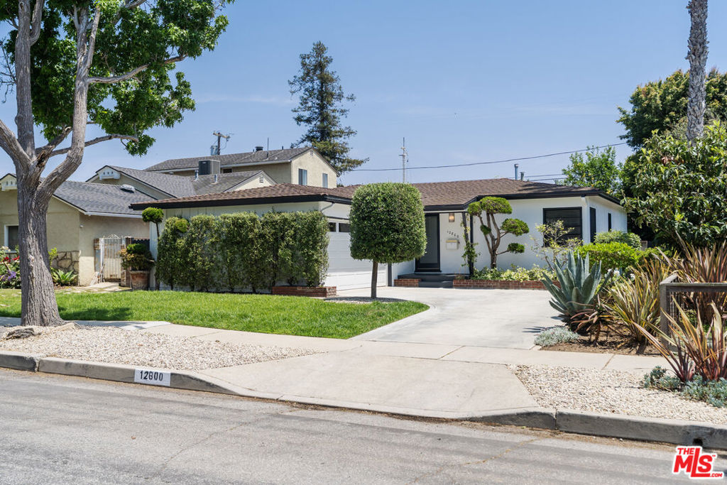 12800 STANWOOD Drive