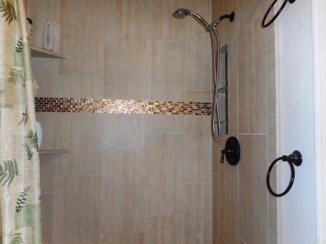 Detail Gallery Image 13 of 27 For 2300 E Valley #84,  Escondido,  CA 92027 - 2 Beds | 2 Baths