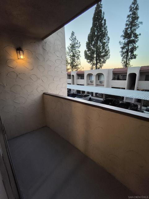 3557 Kenora Dr, Spring Valley CA: https://media.crmls.org/mediaz/2bf9d6dc-39e7-4588-b484-1d943b203d6b.jpg
