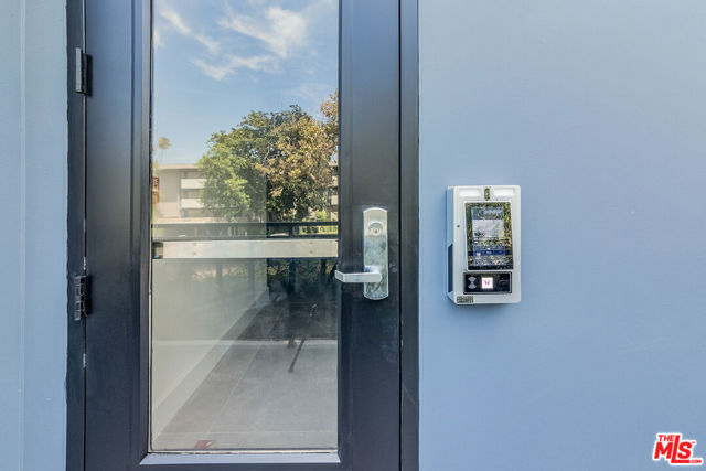 214 S Westmoreland Avenue, Los Angeles CA: https://media.crmls.org/mediaz/2bf9e399-4bf5-451f-b304-ec7a3e1f6a80.jpg
