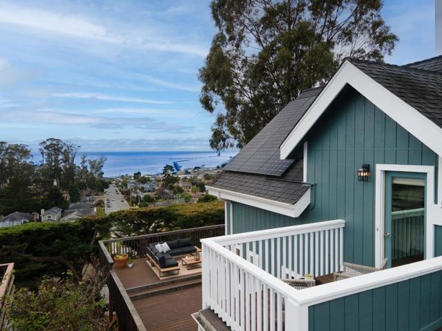 1107 Columbus Street, El Granada CA: https://media.crmls.org/mediaz/2bf9efdf-cff4-45b3-ad31-f6197ce27c25.jpg