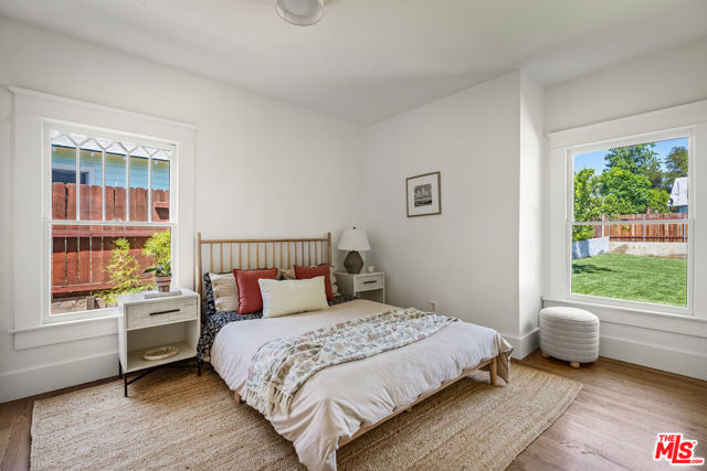1022 N Marengo Avenue, Pasadena CA: https://media.crmls.org/mediaz/2bfa156a-fbf3-4499-8b04-5d3fb4981a38.jpg