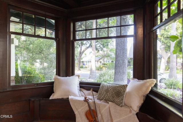 1813 Wayne Avenue, South Pasadena CA: https://media.crmls.org/mediaz/2bfa1db1-e7bb-4f36-b5f8-bbf657402e5b.jpg