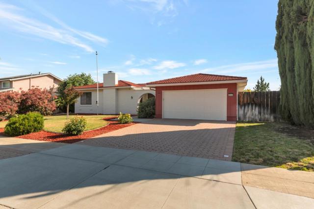 6840 Eldridge Drive, San Jose CA: https://media.crmls.org/mediaz/2bfa2cdb-e6c3-4c59-8c79-8253882fb302.jpg