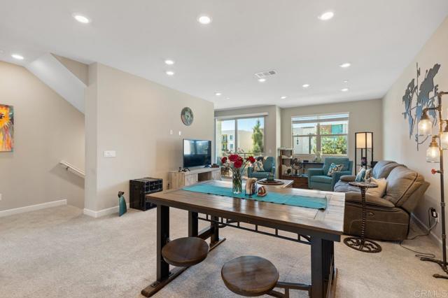 Detail Gallery Image 32 of 61 For 1812 Mint Terrace #UNIT 2,  Chula Vista,  CA 91915 - 4 Beds | 3/1 Baths