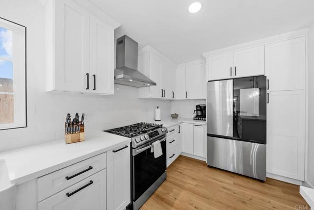 Detail Gallery Image 14 of 65 For 6461 Beaver Lake Ct, San Diego,  CA 92119 - 3 Beds | 2 Baths
