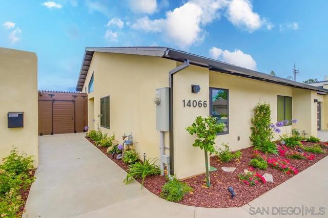 14066 Crest Way, Del Mar CA: https://media.crmls.org/mediaz/2bfb8433-4b3e-4d3a-a4dc-bcc07de2ad6a.jpg