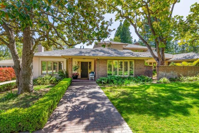16000 Greenwood Road, Monte Sereno CA: https://media.crmls.org/mediaz/2bfd326b-a1dd-4837-a47c-61c6a04599cd.jpg