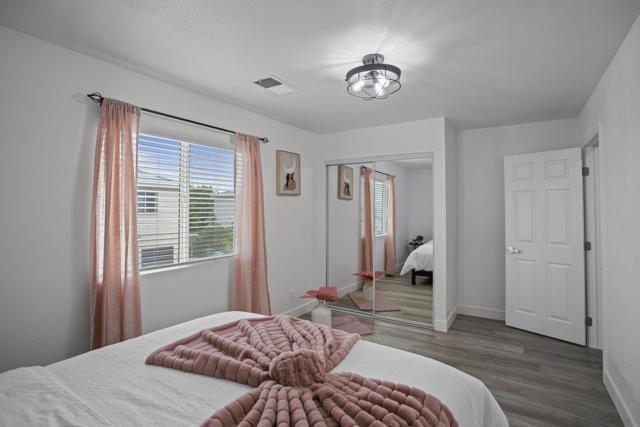 Image 18 of 33 For 83684 San Mateo Avenue