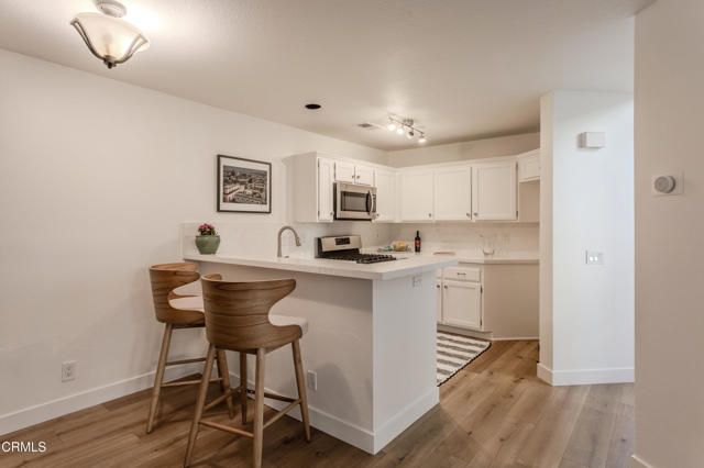 2759 Butter Creek Drive, Pasadena CA: https://media.crmls.org/mediaz/2bfe479d-16f3-423d-ae7c-41979b658c0f.jpg