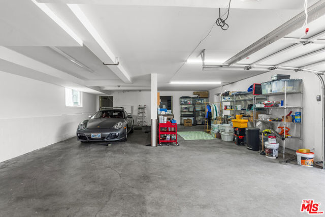 3501 Esplanade, Marina del Rey CA: https://media.crmls.org/mediaz/2bfe9f75-067b-4ac5-83fb-67d94fe1350e.jpg