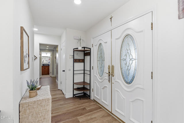 Detail Gallery Image 3 of 42 For 2104 Dunnigan St, Camarillo,  CA 93010 - 4 Beds | 2 Baths