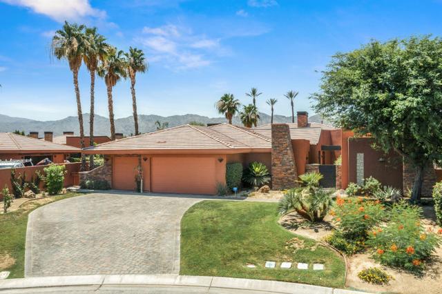 50375 Via Serenidad, La Quinta CA: https://media.crmls.org/mediaz/2c00c682-2c79-4041-a722-9bdac94bfd1d.jpg