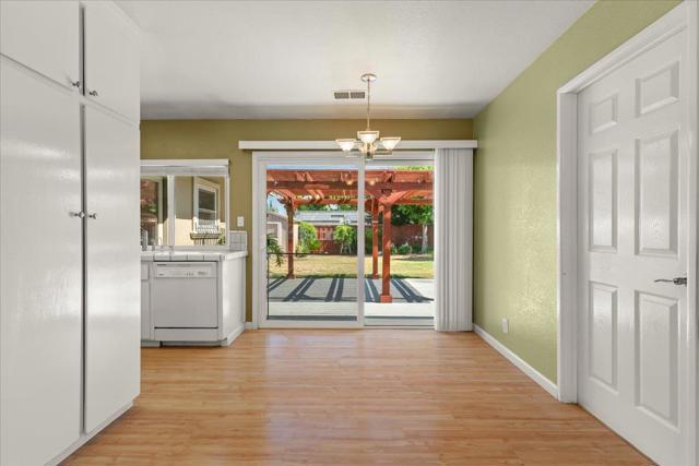 1239 Swaner Drive, Gilroy CA: https://media.crmls.org/mediaz/2c00ff59-b4b5-49e4-8ac6-bec160410877.jpg