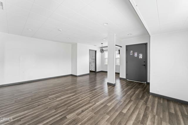 269 Sheppard Road, Santa Paula CA: https://media.crmls.org/mediaz/2c011c82-7c41-44b8-9c9c-57c6f15621be.jpg