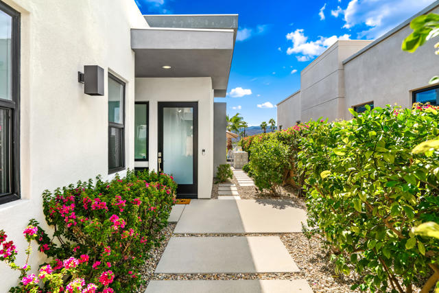 4384 Arcada Street, Palm Springs, CA 92262