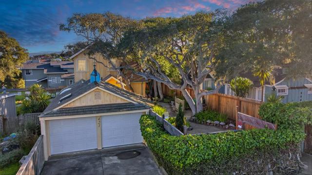 421 Eardley Avenue, Pacific Grove CA: https://media.crmls.org/mediaz/2c02b4fd-1a59-4a59-aa80-412b4e826f21.jpg