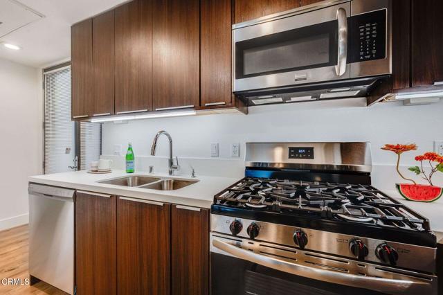Detail Gallery Image 10 of 26 For 239 S Marengo Ave #302,  Pasadena,  CA 91101 - 1 Beds | 1 Baths
