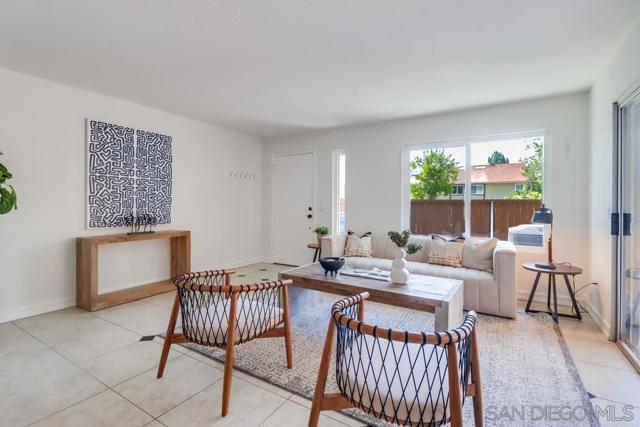 10262 Michala, Santee CA: https://media.crmls.org/mediaz/2c037b53-345a-4f62-bea6-d934c805447f.jpg