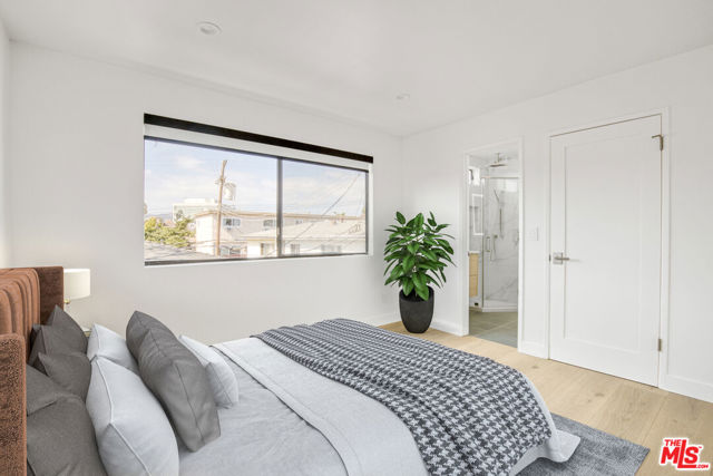 Drew Fenton | 986 Granville Avenue Los Angeles CA | MLS: 7446330 Drew Fenton | 986 Granville Avenue Los Angeles CA | MLS: 7446330