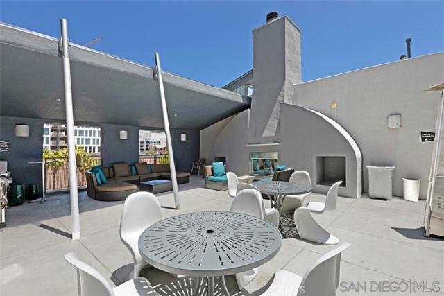 101 Market St., San Diego CA: https://media.crmls.org/mediaz/2c043a22-1d2c-400b-8f48-f530980779fd.jpg