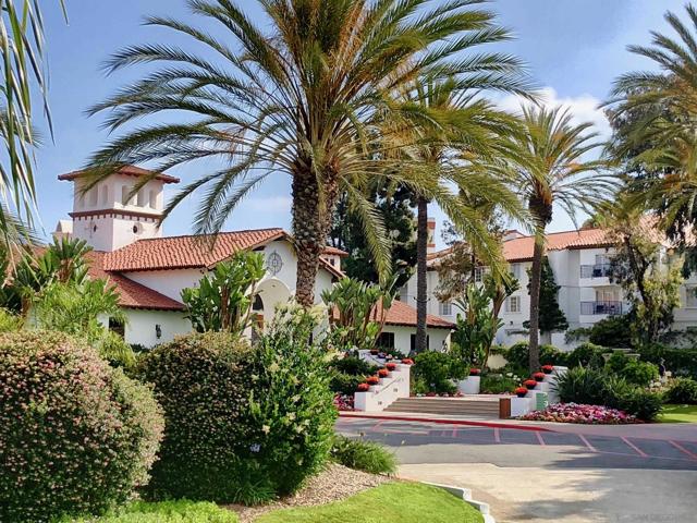 2005 Costa Del Mar Rd, Carlsbad CA: https://media.crmls.org/mediaz/2c044ed3-bfc7-4c7c-af40-9195182572a9.jpg
