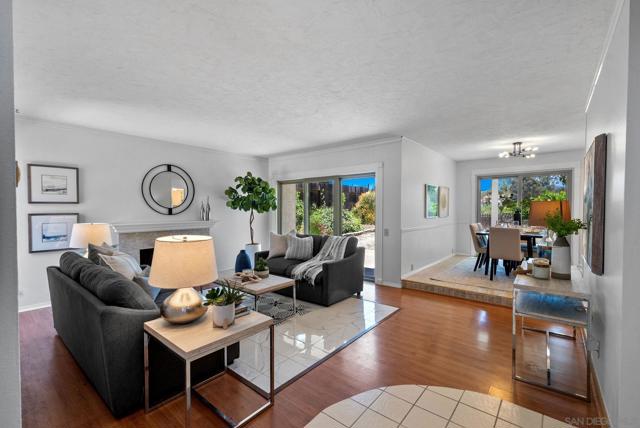 5751 Menorca Dr, San Diego CA: https://media.crmls.org/mediaz/2c0450f3-fe26-42b3-a5fd-54f01ef619a3.jpg