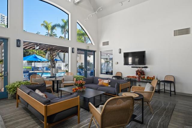 Image 30 of 38 For 701 Kettner Boulevard 88