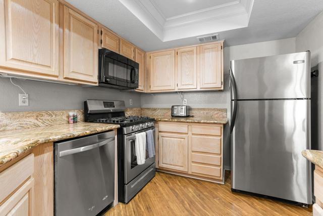 Detail Gallery Image 12 of 39 For 621 N Pacific St #204,  Oceanside,  CA 92054 - 2 Beds | 2 Baths