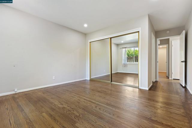 10 Maureen Ct, Pleasant Hill CA: https://media.crmls.org/mediaz/2c05ef06-2eca-4745-839e-3726e172d083.jpg