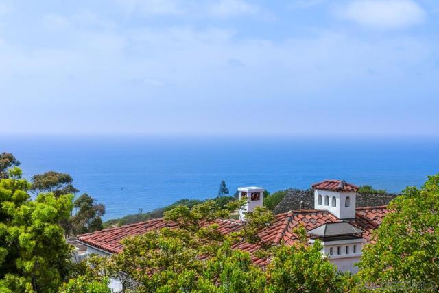 7316 Encelia Dr., La Jolla CA: https://media.crmls.org/mediaz/2c07e03a-f948-4061-a30c-4942d5d004fa.jpg