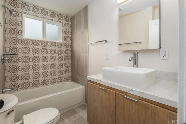 Detail Gallery Image 18 of 23 For 3645 Marlborough Ave, San Diego,  CA 92105 - 3 Beds | 3 Baths