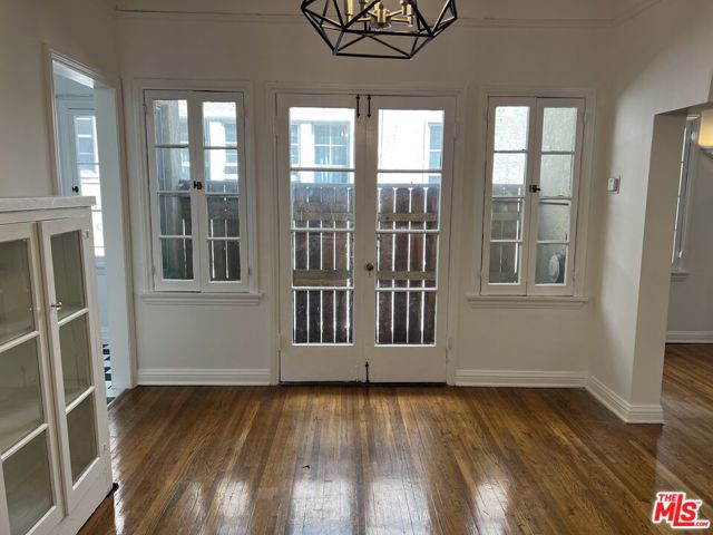 741 S Mansfield Avenue, Los Angeles CA: https://media.crmls.org/mediaz/2c09b4c2-78bd-40bd-a902-33235dde9b46.jpg