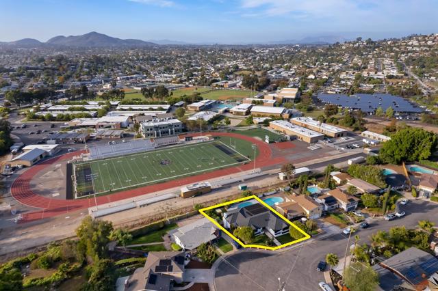 4058 Apore Street, La Mesa CA: https://media.crmls.org/mediaz/2c0a12ba-cb12-4c0e-b237-679f2d4ac941.jpg