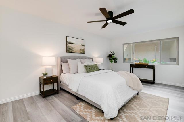 10400 Caminito Cuervo, San Diego CA: https://media.crmls.org/mediaz/2c0a54c5-7531-414f-92bf-5f06989b78ce.jpg