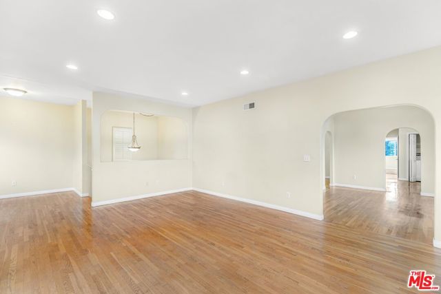 1073 S Mansfield Avenue, Los Angeles CA: https://media.crmls.org/mediaz/2c0bf618-a220-42ca-b153-7cf4548f47c2.jpg