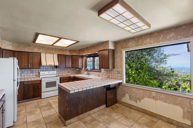 12095 Mount Hamilton Road, San Jose CA: https://media.crmls.org/mediaz/2c0d930d-341a-4ee7-af11-90b1a34269f2.jpg