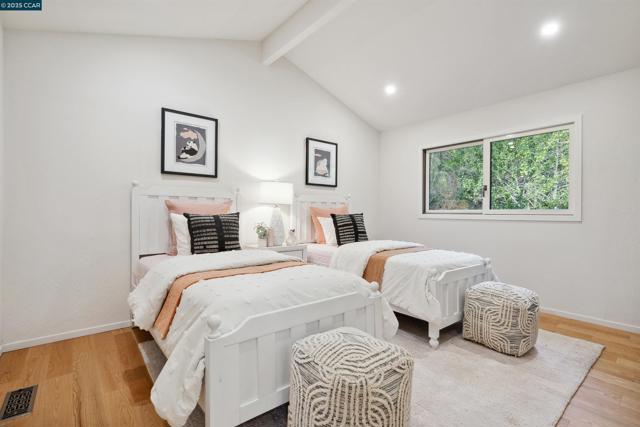 4104 El Nido Ranch Rd, Lafayette CA: https://media.crmls.org/mediaz/2c0de826-ed5f-4a50-aa28-5f1ed8ea6596.jpg