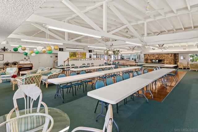 328 Killdeer, Oceanside CA: https://media.crmls.org/mediaz/2c10165e-28be-43a6-8604-79e5d5ee98d7.jpg