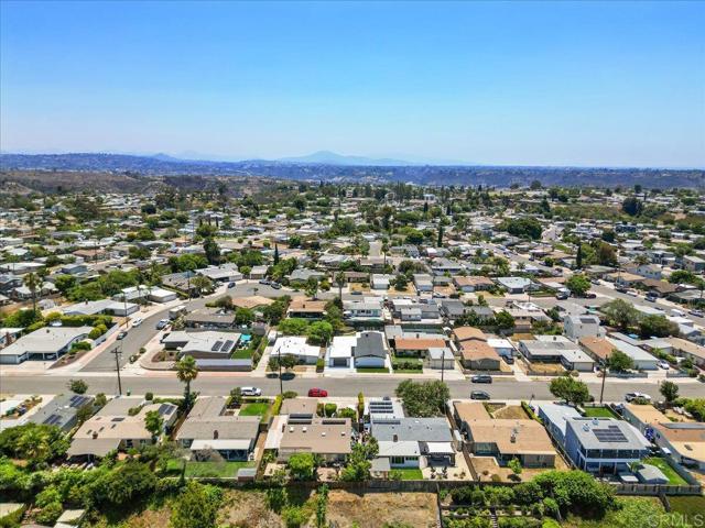 Detail Gallery Image 33 of 35 For 9163 Fermi Ave, San Diego,  CA 92123 - 5 Beds | 3 Baths