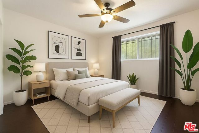 2912 5th Avenue, Los Angeles CA: https://media.crmls.org/mediaz/2c1219ca-79d6-41f3-ba6d-4a10bc4ee6c5.jpg
