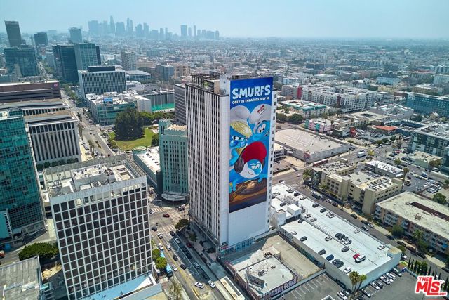 3810 Wilshire Boulevard, Los Angeles CA: https://media.crmls.org/mediaz/2c12e3d5-2c85-4df1-889e-eebd4907a959.jpg
