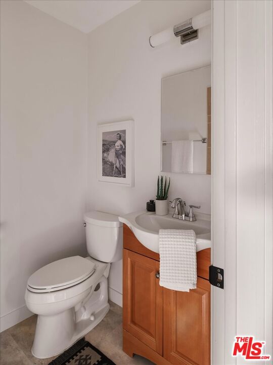 336 N Bradoaks Avenue, Monrovia CA: https://media.crmls.org/mediaz/2c137b1f-4aad-4d37-8433-bff0b1b132c1.jpg