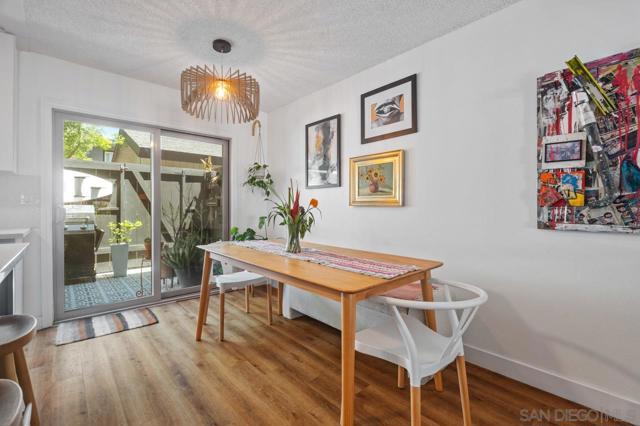 8150 Lemon Ave, La Mesa CA: https://media.crmls.org/mediaz/2c13a13c-9ea5-4cc5-a7cc-439653144813.jpg