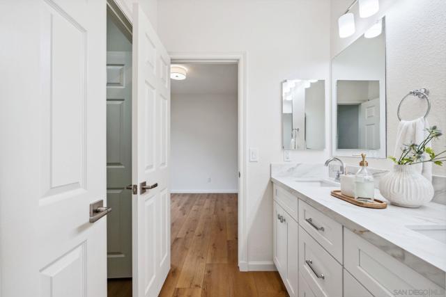 13133 Via Canyon Dr, San Diego CA: https://media.crmls.org/mediaz/2c14779f-5576-437f-9c96-5f2270df485d.jpg