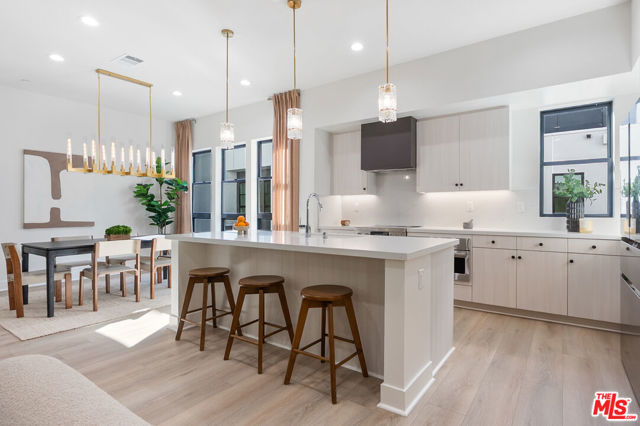 1320 W Cannon Drive, Los Angeles CA: https://media.crmls.org/mediaz/2c15acd8-5959-4780-bdff-92ae9e3e04c6.jpg