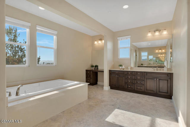 Image 43 of 93 For 6894 Copper Creek Place