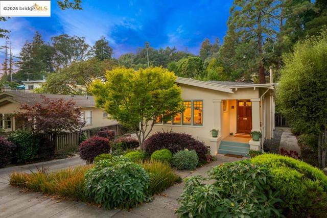 1081 Keith Ave, Berkeley CA: https://media.crmls.org/mediaz/2c16066c-8a14-49aa-b363-43dd4d329c55.jpg